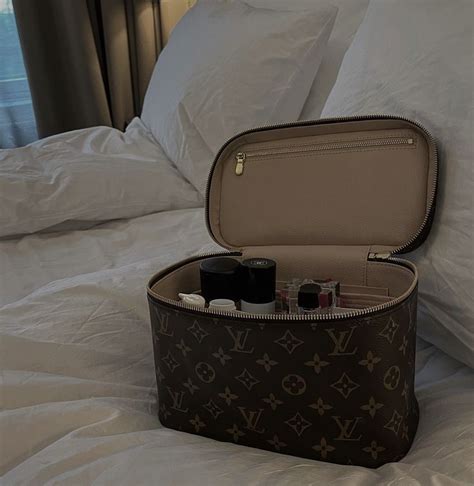 louis vuitton porta trucchi prezzo|Beauty Case Nice BB .